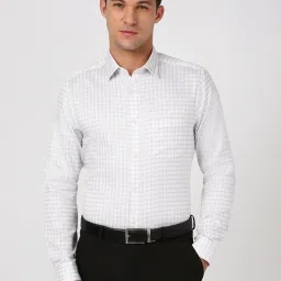 Peter England White Cotton Slim Fit Checks Shirt image 1