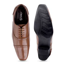 Bxxy Men Textured Formal Oxfords image 5