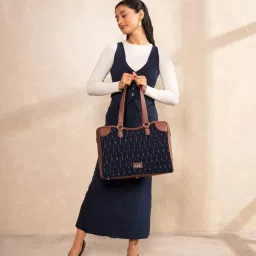 ZOUK Ikat GreRed Printed Tote Handbag image 1