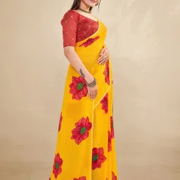 Satrani Yellow Floral Print Saree With Unstitched Blouse image 4