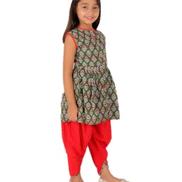Superminis Sleeveless Flower Motif Printed Kurta & Dhoti Set - Green & Red image 4