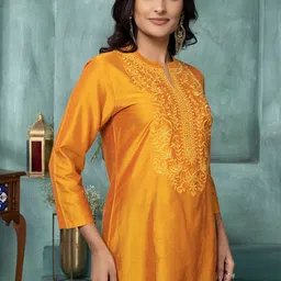 Saffron Threads Embroidered Mandarin Collar Kurti image 2