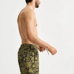 H&M Patterned Swim Shorts image 5