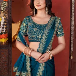 DHARMEE Embroidered Saree image 5
