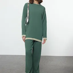 Trendyol Round Neck Sweatshirt & Trousers Co-Ords-picture-41