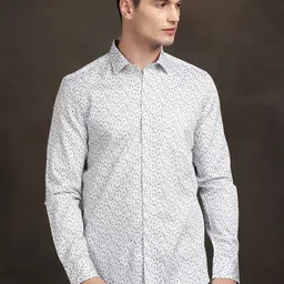 Turtle Men Standard Slim Fit Printed Formal Shirt image 3