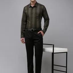 Van Heusen Slim Fit Buffalo Checked Formal Shirt image 5