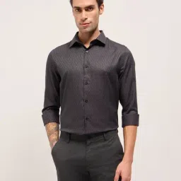 The Bear House Purple Cotton Blend Tailored Fit Textured Formal Shirt-image-6
