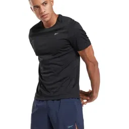Reebok Black Regular Fit T-Shirt-image-48