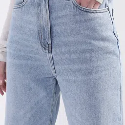 Elle Blue Straight Fit Mid Rise Lightly Washed Jeans image 5