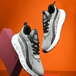 TIGONIS Men Striped Sneakers image 3