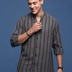 showoffff Showoff Charcoal Cotton Slim Fit Striped Shirt image 2