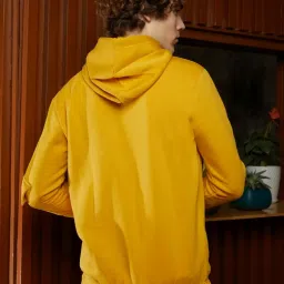 Campus Sutra Yellow Regular Fit Printed Hooded Sweatshirt image 2