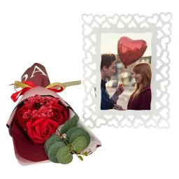 Art Street Photo Frame With Red Roses & Artificial Plant Gift Set image 2