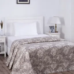 Maspar Rustic Clash Hyper Printed Beige 318 TC Cotton Blend Single Size Bed Cover image 1