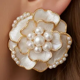 FIMBUL Floral Studs Earrings image 3