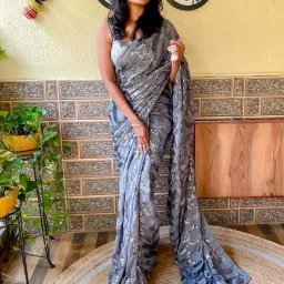 Saree Mall Grey Embellished Saree With Unstitched Blouse image 3