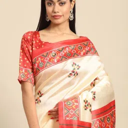 Saree Mall Beige & Red Digital Print Saree With Unstitched Blouse image 3