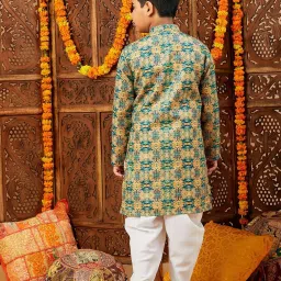StyloBug Boys Green Printed Kurta Set image 2