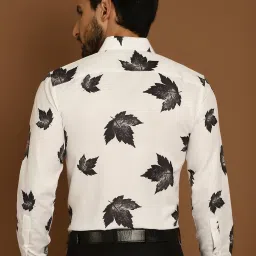 Indian Needle White Regular Fit Printed Shirt image 2