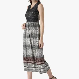 DODO & MOA Black & White Geometric Print Midi Dress image 3