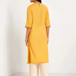 Rangmanch by Pantaloons Yellow Embroidered Kurta image 2