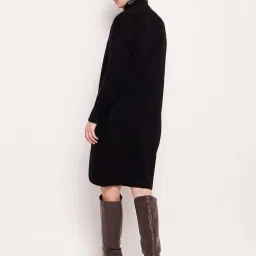 MADAME Black Self Pattern Shrug image 2