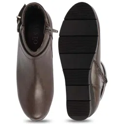 Fausto Women's Dark Brown Wedge Boots image 3