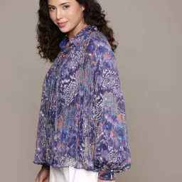 Label Ritu Kumar Blue Leora Shirt With Camisole image 3