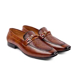Bxxy Men Textured Round Toe Formal Loafers image 2