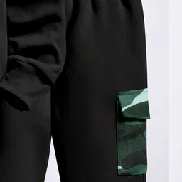 Hikuj Boys Green Cotton Blend Clothing Set image 3