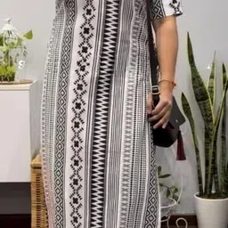 bhagyesh fashion Women Viscose Rayon Kurta Palazzo Set image 3