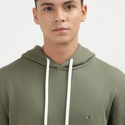 Tommy Hilfiger Men Solid Hooded Cotton Sweatshirt image 2