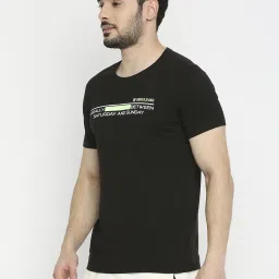 UnderJeans by Spykar Black Regular Fit Printed T-Shirt image 3