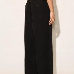Only Black Solid Pants image 2