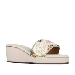 Inc.5 Women's Golden Casual Wedges image 2