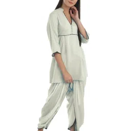PATRORNA Off White Regular Fit Pleated Tunic image 3