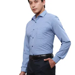 Park Avenue Blue Cotton Slim Fit Checks Shirt image 3