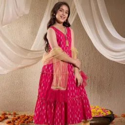 Pspeaches Girls Magenta Georgette Regular Fit Printed Kurta Set image 4