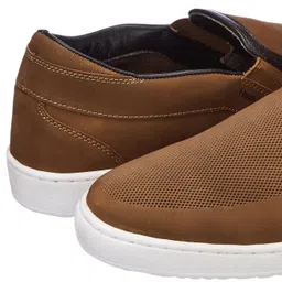 hush puppies Men's Smith PERF Slip ON E Casual Shoes image 3