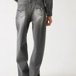 Guess Block Regular Fit Jeans image 2