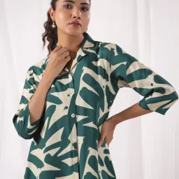 Kaftanize Green Printed Comfort Fit Shirt image 2