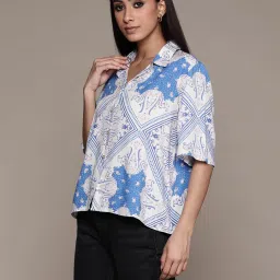 Label Ritu Kumar Blue & White Printed Shirt image 3