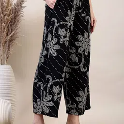 KALINI Women Floral Embroidered Regular Thread Work Kurta with Palazzos image 2