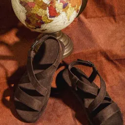 Planet Paaduks Men's Calor Luxe Brown Cross Strap Sandals-picture-20