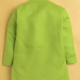 Jeet Ethnics Full Sleeves Double Striped Self Design Kurta & Pyjama - Green image 4