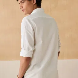 Andamen White Cotton Regular Fit Texture Shirt image 2