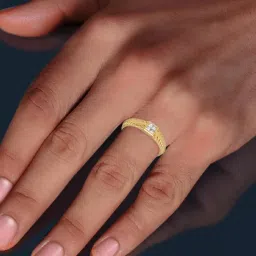 Malabar Gold and Diamonds 18k IGI Certified Diamond Yellow Gold Ring for Men image 2