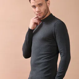 V-Mart Men Pullover image 4