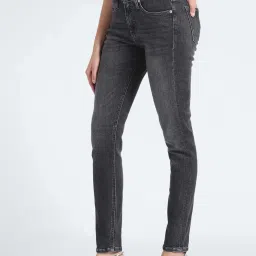 Calvin Klein Jeans Skinny Washed Black Lightly Washed Mid Rise Jeans image 3